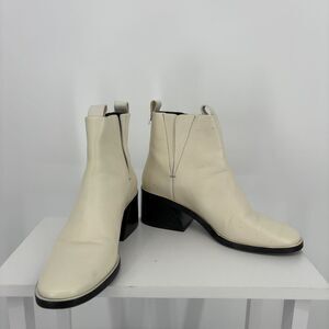 MERCEDES CASTILLO Leather Ankle Boots Architectural